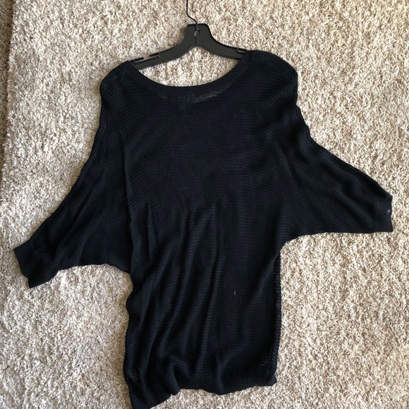 ••Mossimo Sweater - Picture 4 of 4